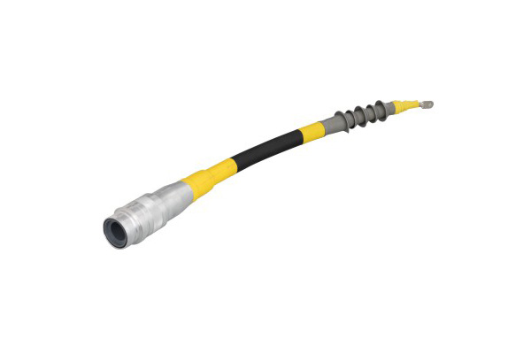 10kV 旁路作业柔性快接电缆—OT+快速插拔接头(螺栓连接型)<br>10kV bypass operation flexible quick connect cable ot+ quick plug connector (bolt connection type)